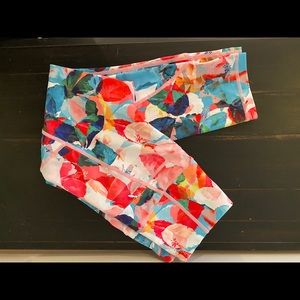 Zyia crop compression leggings